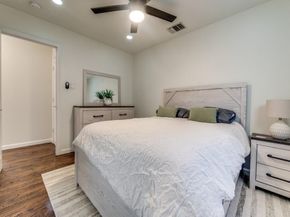 630 W Neely  , Dallas Texas 75208