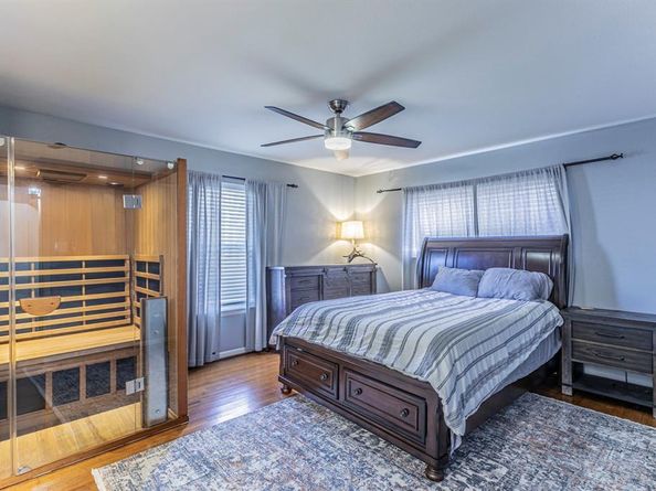 3910  Douglas Drive , Garland Texas 75041