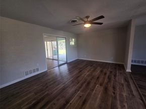 5801  Wedgworth Road , Fort Worth Texas 76133