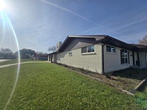 5801  Wedgworth Road , Fort Worth Texas 76133