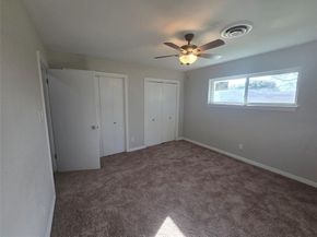 5801  Wedgworth Road , Fort Worth Texas 76133