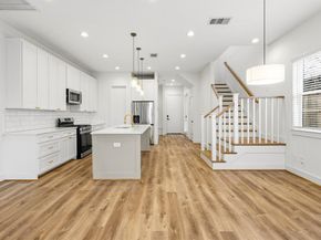 1005/07  Mount Auburn Avenue , Dallas Texas 75223