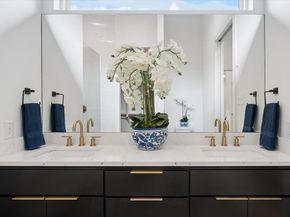 2130  Lovedale Avenue  102, Dallas Texas 75235