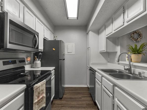 3201  Donnelly Circle  309, Fort Worth Texas 76107