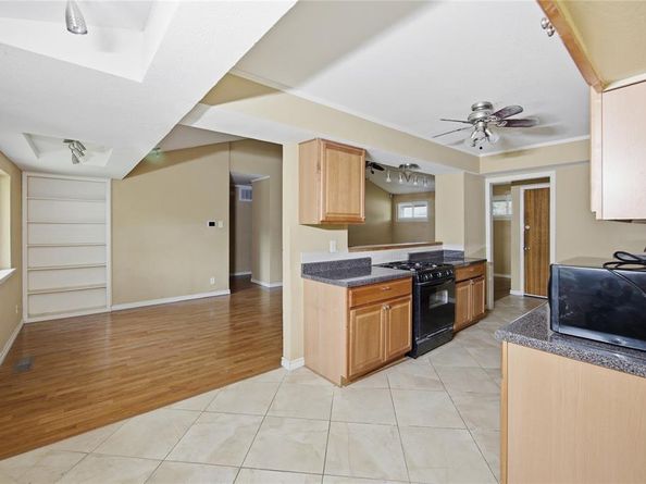 3614  Windsor Street , Irving Texas 75062