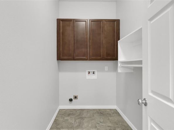 109  Pecan Grove , Lancaster Texas 75146