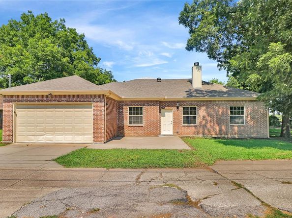 109  Pecan Grove , Lancaster Texas 75146
