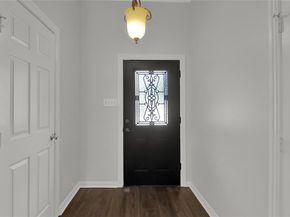 109  Pecan Grove , Lancaster Texas 75146