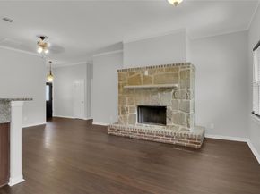 109  Pecan Grove , Lancaster Texas 75146