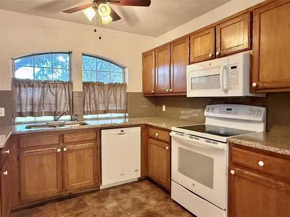 210 W 4th Street , Kennedale Texas 76060