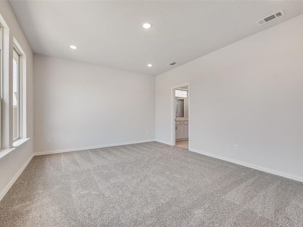 817  Hayes Court , Crowley Texas 76036