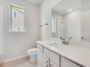 817  Hayes Court , Crowley Texas 76036