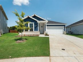 817  Hayes Court , Crowley Texas 76036