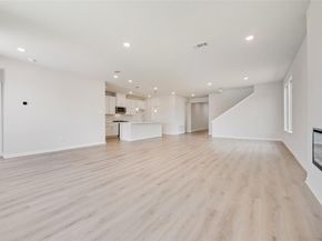 817  Hayes Court , Crowley Texas 76036