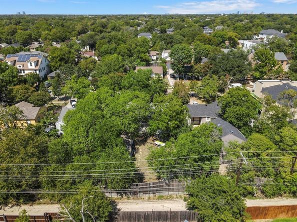 3842  Davila Drive , Dallas Texas 75220