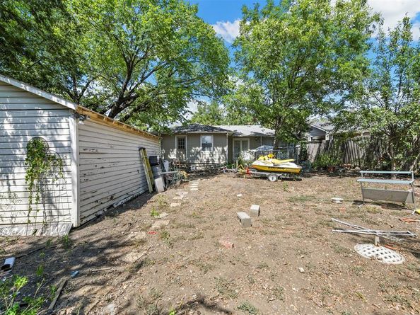 3842  Davila Drive , Dallas Texas 75220