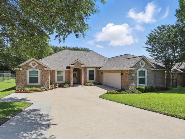 8974  Ranch Bluff Court , Benbrook Texas 76126