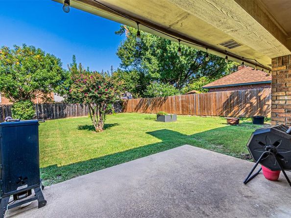 7509  Pear Tree Lane , Fort Worth Texas 76133