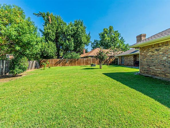 7509  Pear Tree Lane , Fort Worth Texas 76133