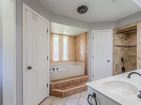 7509  Pear Tree Lane , Fort Worth Texas 76133