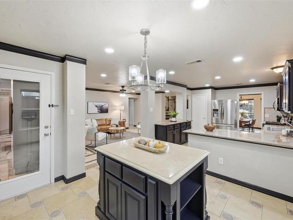 2832  Grandview Drive , Grand Prairie Texas 75052