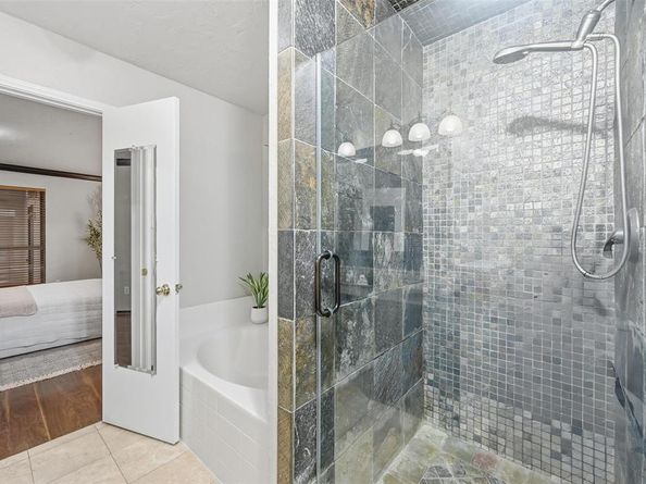 2832  Grandview Drive , Grand Prairie Texas 75052