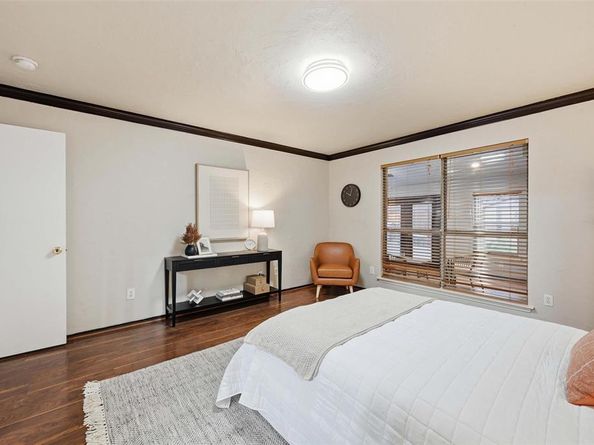 2832  Grandview Drive , Grand Prairie Texas 75052