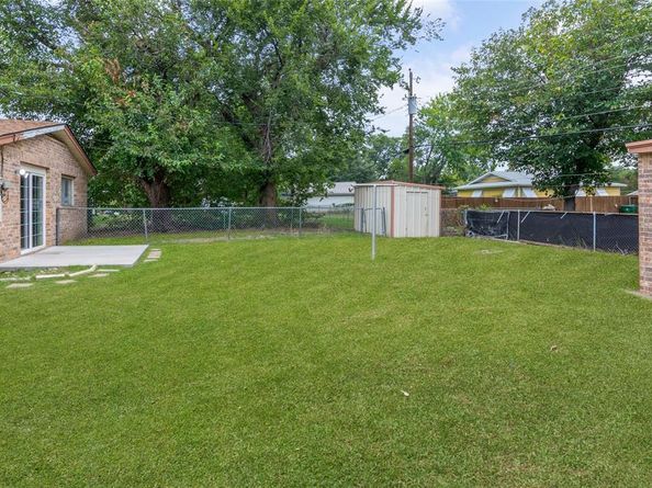 5229  Ira Street N, Haltom City Texas 76117