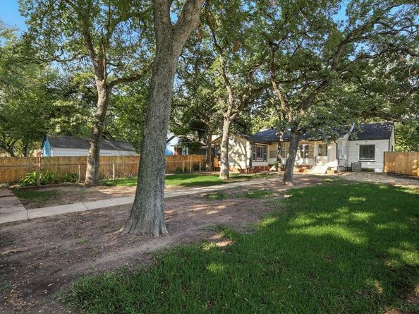 2020  Balsam Street , Fort Worth Texas 76111
