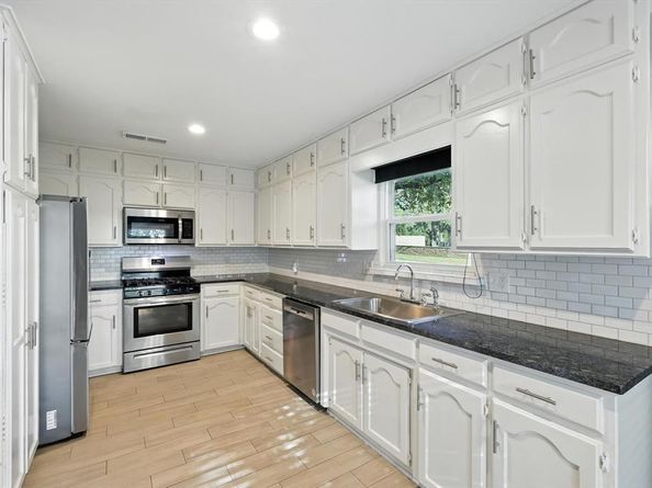 2020  Balsam Street , Fort Worth Texas 76111