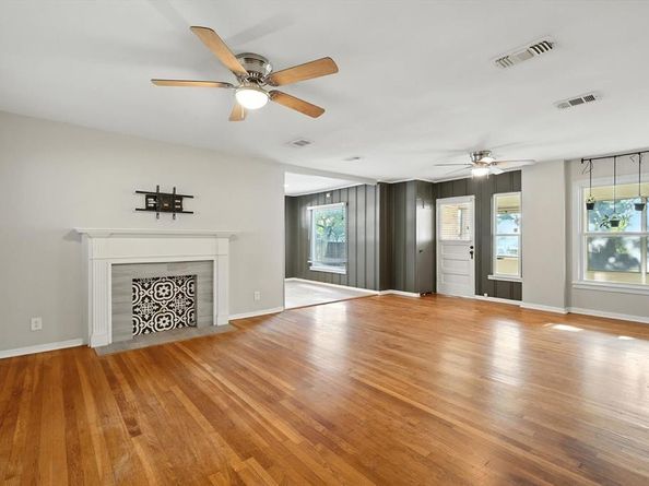 2020  Balsam Street , Fort Worth Texas 76111