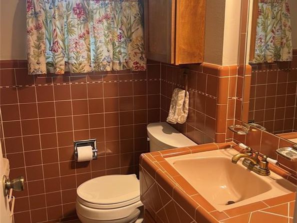 1027  Stanley Street , Denton Texas 76201