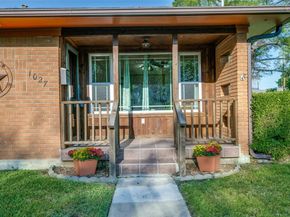 1027  Stanley Street , Denton Texas 76201