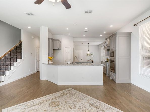 315  Hudson Court , Kennedale Texas 76060