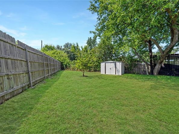 1608  Wynn Terrace , Arlington Texas 76010