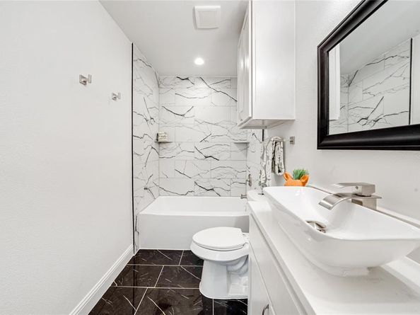 1608  Wynn Terrace , Arlington Texas 76010