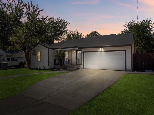 2404  Wilson Road , Fort Worth Texas 76112