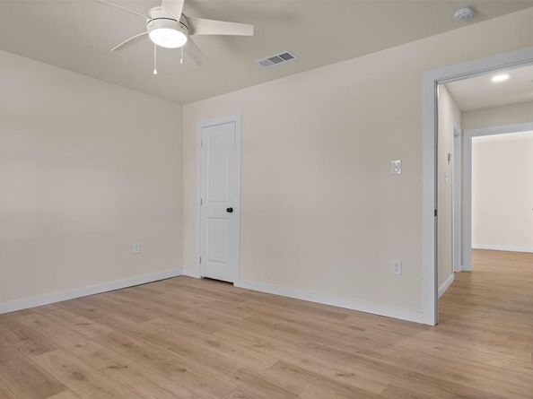 2404  Wilson Road , Fort Worth Texas 76112