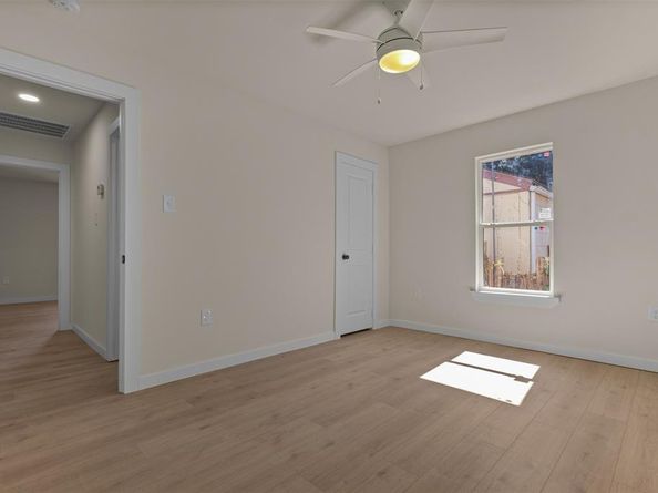 2404  Wilson Road , Fort Worth Texas 76112