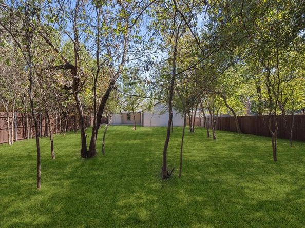 2404  Wilson Road , Fort Worth Texas 76112