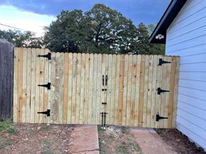 1709  Wiseman Avenue , Fort Worth Texas 76105