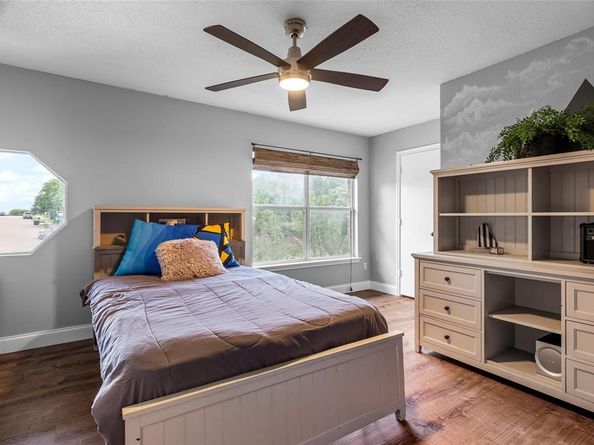 1901  Yellowstone Lane , Corinth Texas 76210