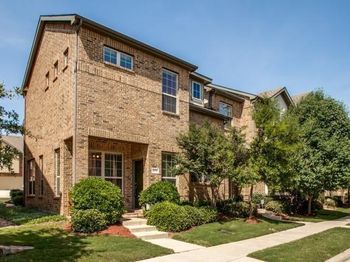 1931  Lantana Lane 