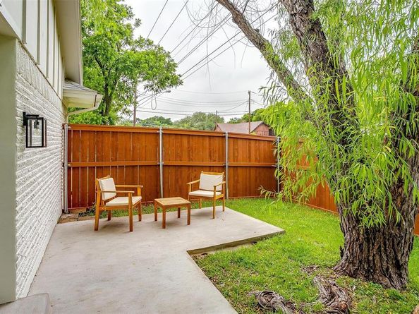 1768  Mapleton Drive , Dallas Texas 75228