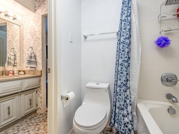 15515  Leavalley Circle , Dallas Texas 75248