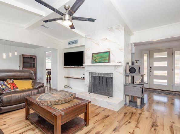 15515  Leavalley Circle , Dallas Texas 75248