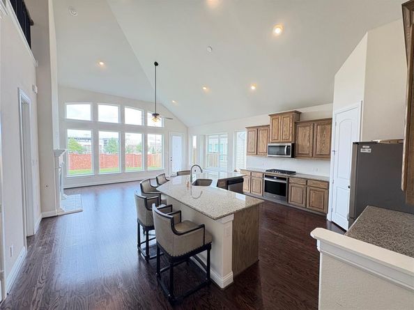 323  Butternut Way , Irving Texas 75063