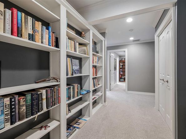 5038  Westgrove Drive  5038, Dallas Texas 75248