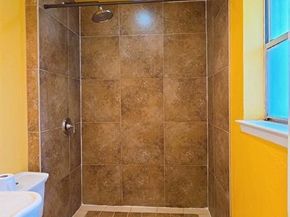 1636  Bending Oaks Trail , Dallas Texas 75217