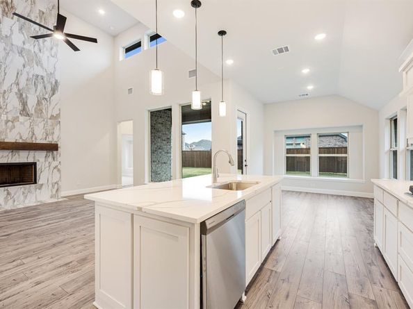 13101  Yellowstone Way , Providence Village Texas 76227